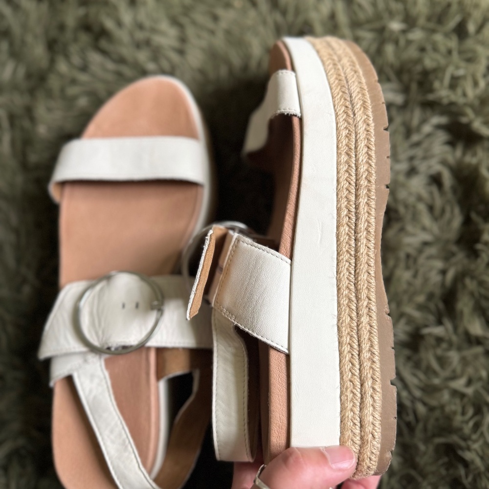 UGG Sandals Size 10 Platform White - Picture 4 of 9